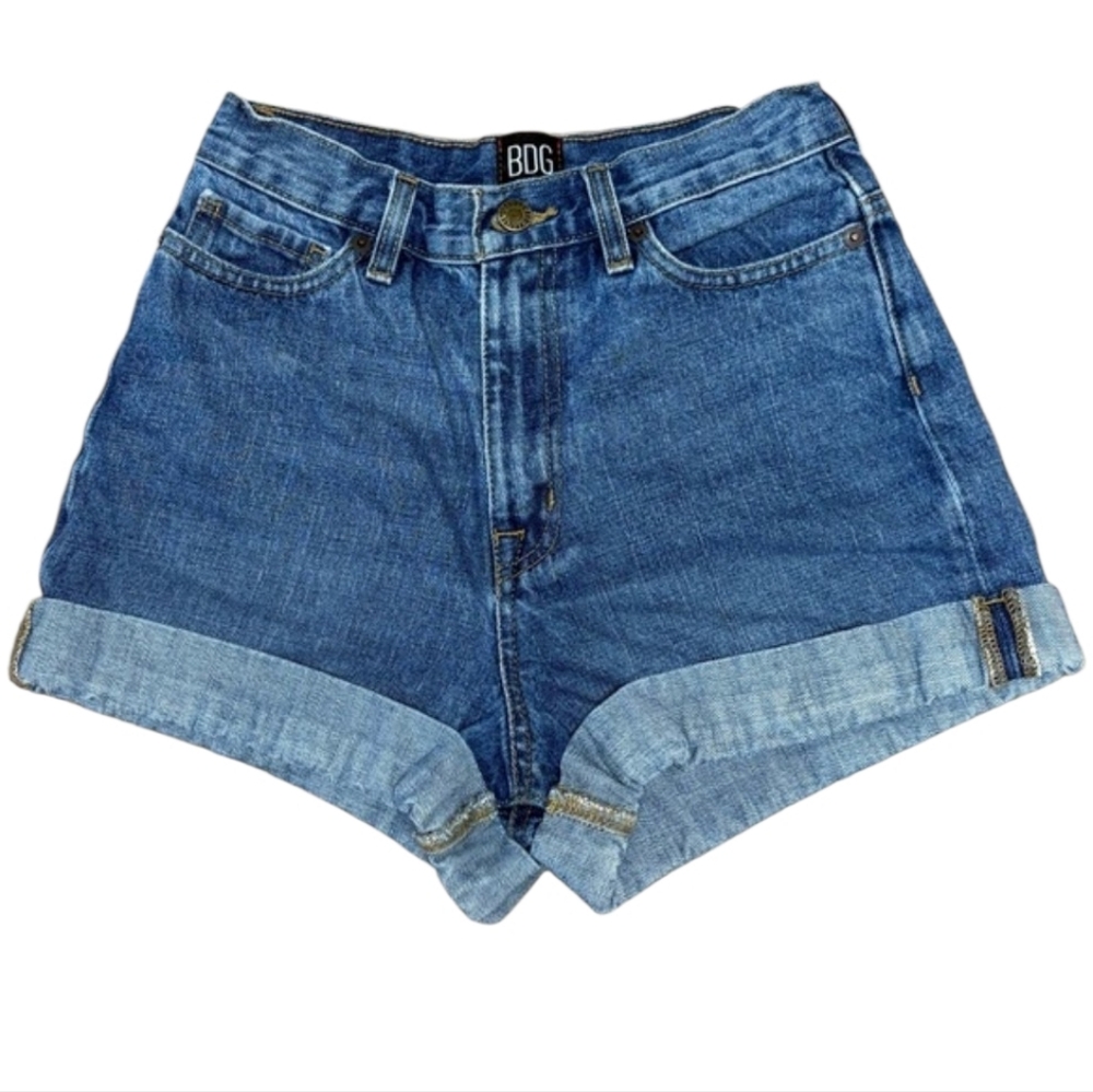 BDG MOM HIGH RISE CUFFED JEAN SHORTS. SIZE: 25